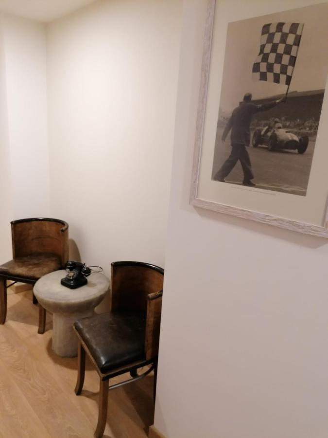 奥里奥阿塞里奥 Ferrari Formula 1酒店 外观 照片