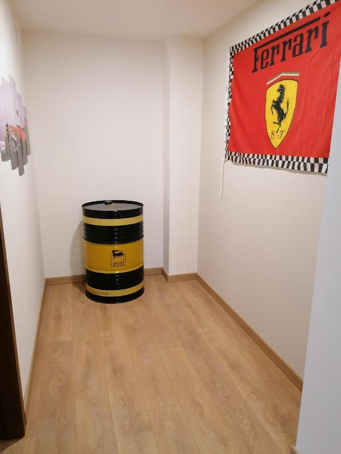 奥里奥阿塞里奥 Ferrari Formula 1酒店 外观 照片